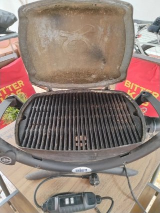 Barbacoa Eléctrica Weber con fallo eléctrico.