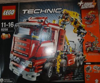 LEGO Technic Camión Grúa 8258
