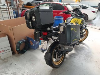 Suzuki V-Strom 1000 XT Negra/Amarilla