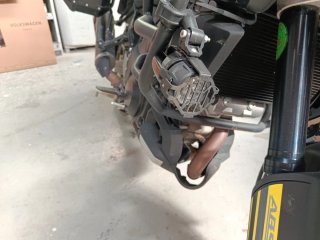 Suzuki V-Strom 1000 XT Negra/Amarilla