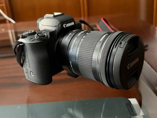 Canon EOS M50 Mark II + Lente 18-200mm
