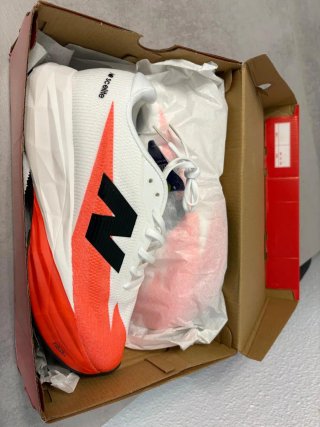 New Balance Elite V5 Talla 44 Naranja/Blanco