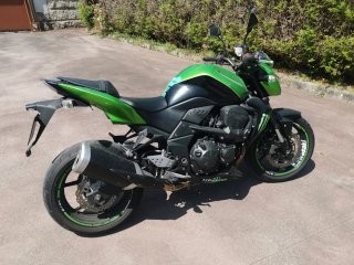 Kawasaki Z750 Naked Verde y Negra
