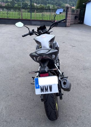 UM Xtreet RS 125 Naked Moto