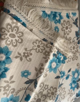 Colcha antigua flores azules beige