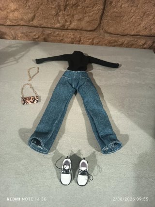 Ropa Barbie Curvy