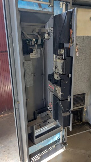 Máquina dispensadora de bebidas