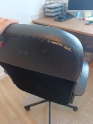 Silla de oficina negra