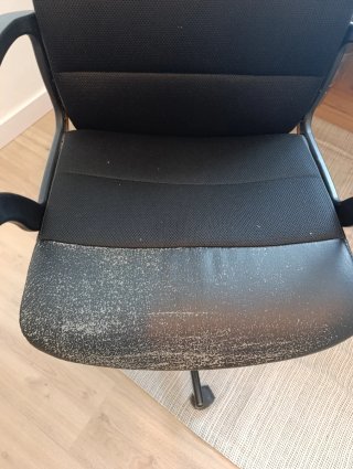 Silla de oficina negra