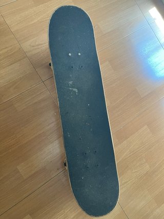 Skate Enuff diseño geométrico