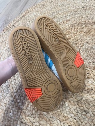 Zapatillas Adidas Blancas y Turquesa