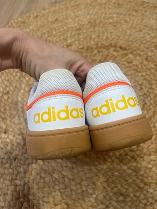 Zapatillas Adidas Blancas y Turquesa