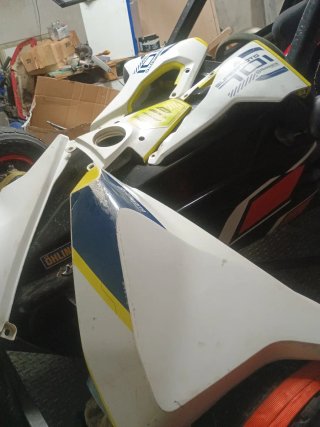 Plásticos Husqvarna 701 Supermoto
