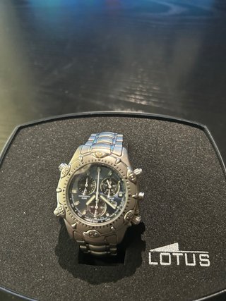 Reloj Lotus All Titanium Cronógrafo 9704