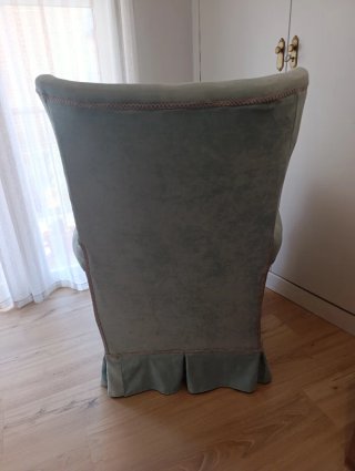 Sillón orejero azul turquesa