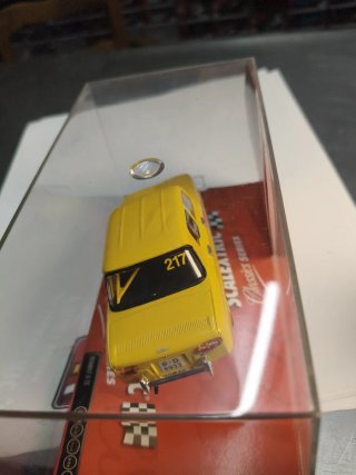 Scalextric Renault 8 TS Amarillo Ref. 6380