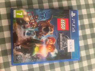 LEGO Jurassic World PS4