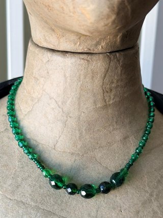 Collana vintage cristalli verdi