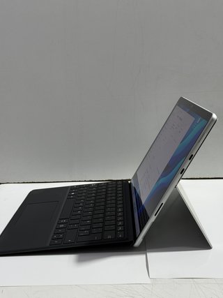 Microsoft Surface 8 PRO