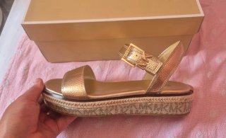 Sandalias Michael Kors Doradas Talla 38.5