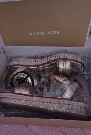 Sandalias Michael Kors Doradas Talla 38.5