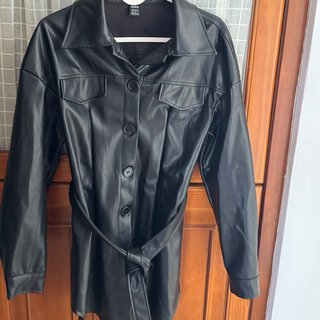 Abrigo SHEIN poli piel negro
