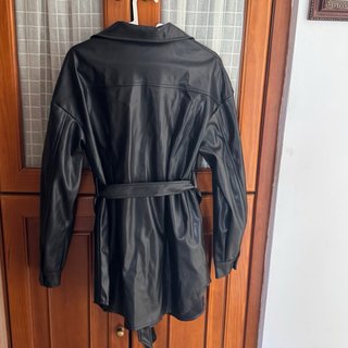 Abrigo SHEIN poli piel negro