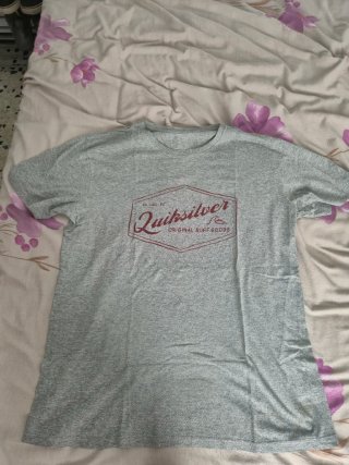 Camiseta Quiksilver Gris