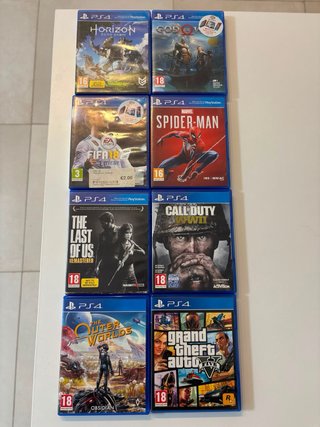 PS4 Slim 512GB + 2 Mandos + 8 Videojuegos