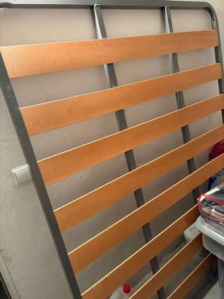 Somier de madera y metal