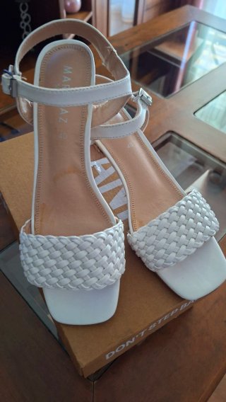 Sandalias MANGA blancas talla 40
