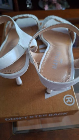 Sandalias MANGA blancas talla 40