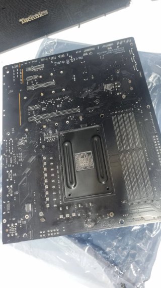 Gigabyte X570 AORUS ULTRA AM4 WiFi