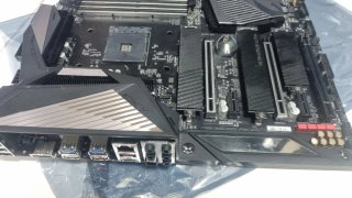 Gigabyte X570 AORUS ULTRA AM4 WiFi