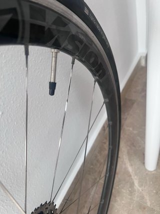 Bicicleta de carretera BH carbono