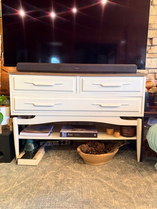 Aparador Mid-Century Blanco y Madera