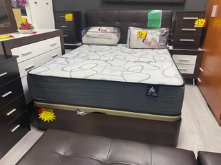 Canapé abatible y colchones Nuevos a estrenar!