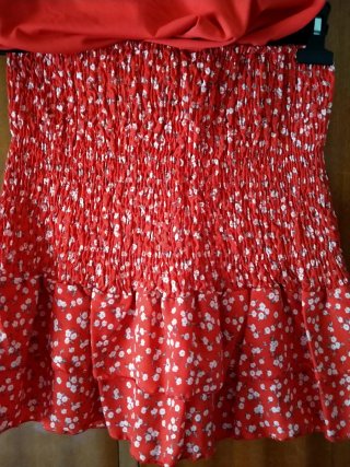 Conjunto rojo y blanco mujer