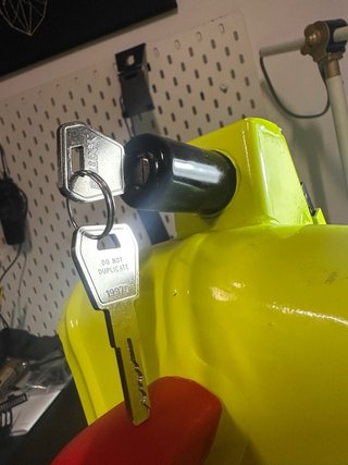 Bullock Antirrobo Amarillo