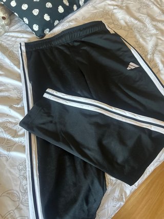 Pantalón chándal Adidas negro