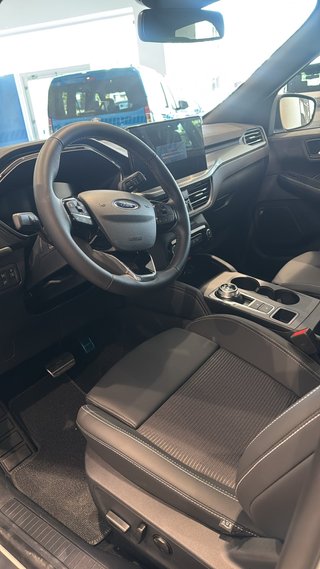 Ford Kuga MCA Sound Edition 2.5 Duratec PHEV 243 C