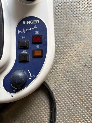 Ferro da stiro con caldaia Singer