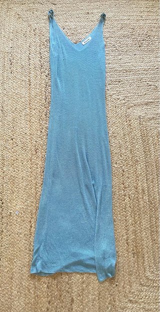 Vestido largo azul con brillo