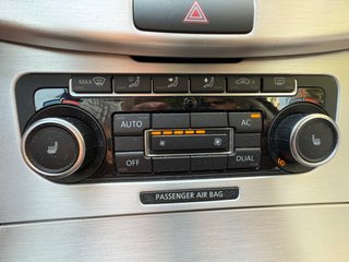 Volkswagen Passat Variant Highline Bluemotion 2011