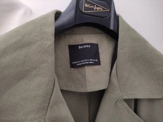 Lote 2 Chaquetas Bershka Beige y Verde