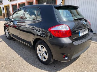 Toyota Auris 2012