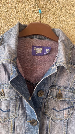 3 Prendas: Cazadora Denim Bershka, Camiseta y Jean
