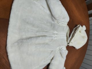 Abrigo y gorro blanco bebé talla 1
