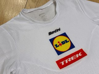 TALLA M/L. Camiseta interior Santini Lidl Trek