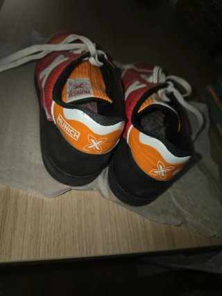 Zapatillas Munich Talla 42 Rojas y Naranjas
